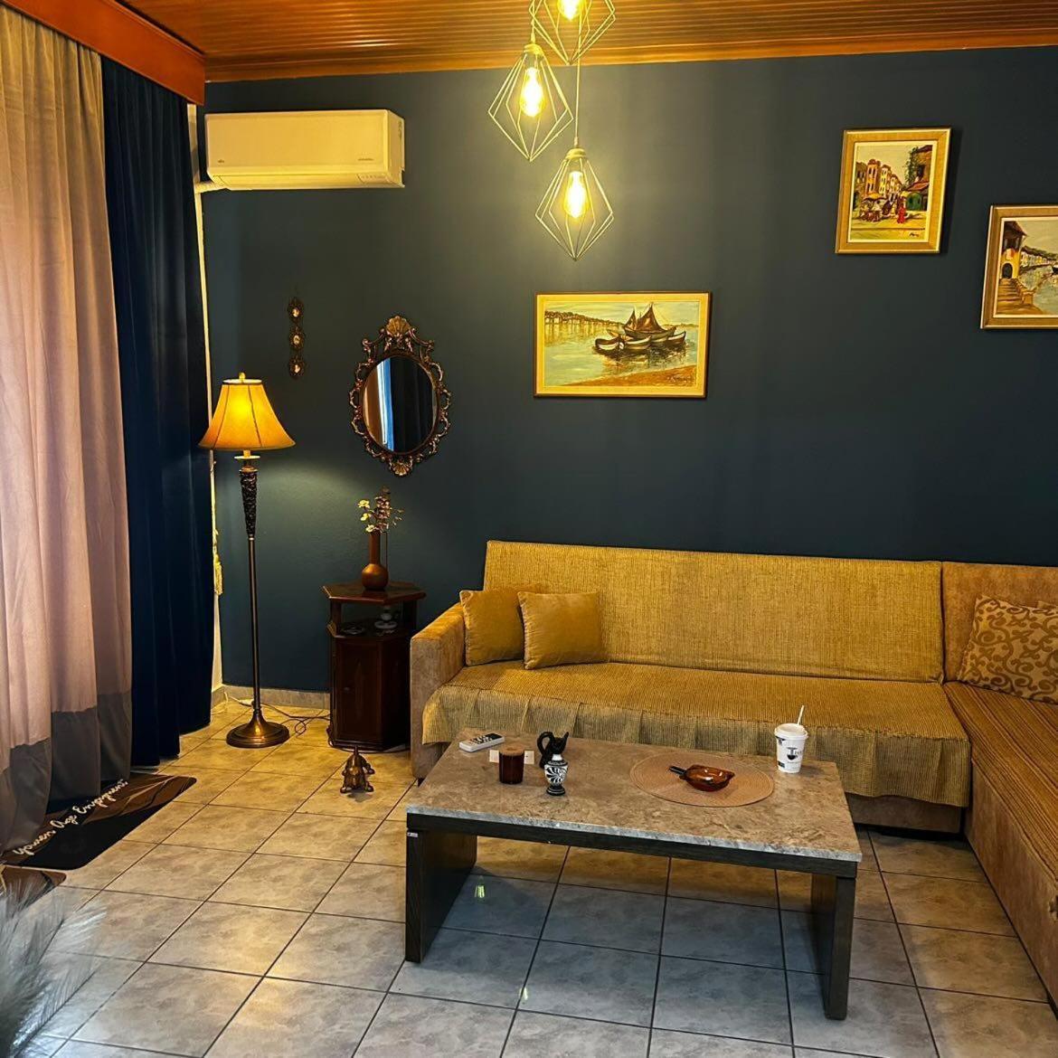 Harbor House Appartamento Kavala